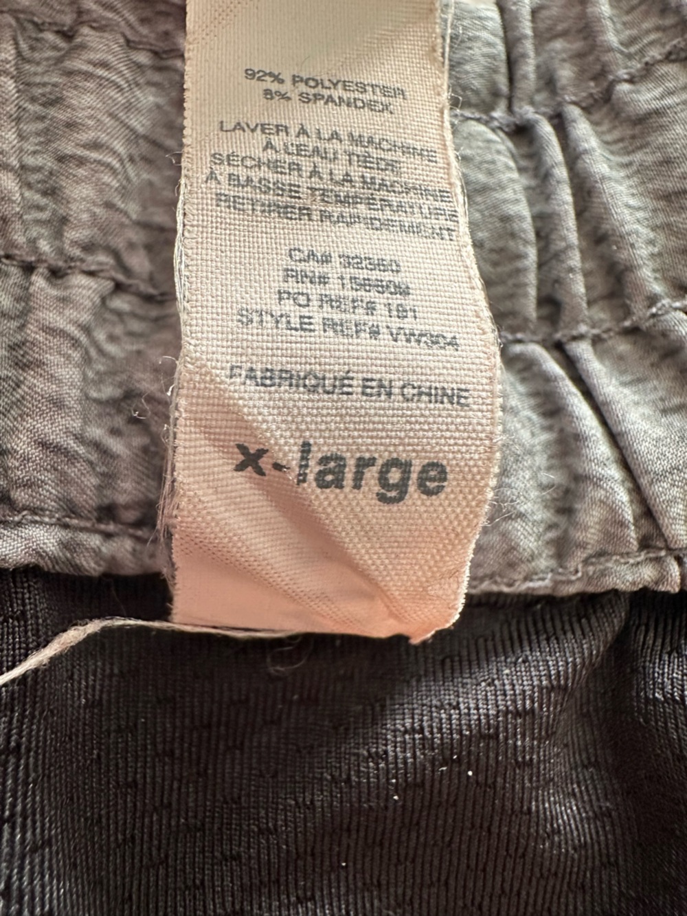 Vuori camo running shirts, size XL - Picture 7 of 14